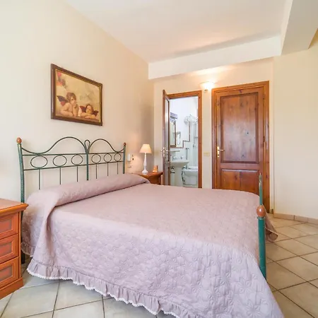 Fiori 3* مينفي